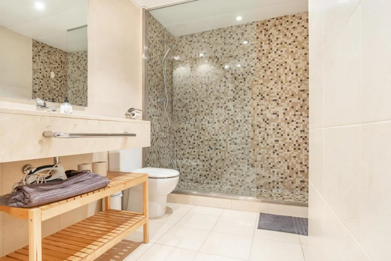 Private Rooms Near Las Ramblas Barcelona Spain