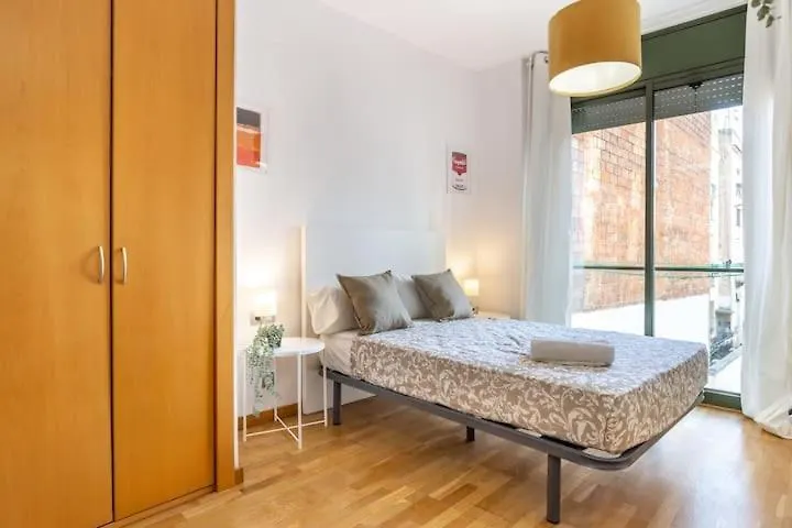 Hostel Private Rooms Near Las Ramblas Barcelona