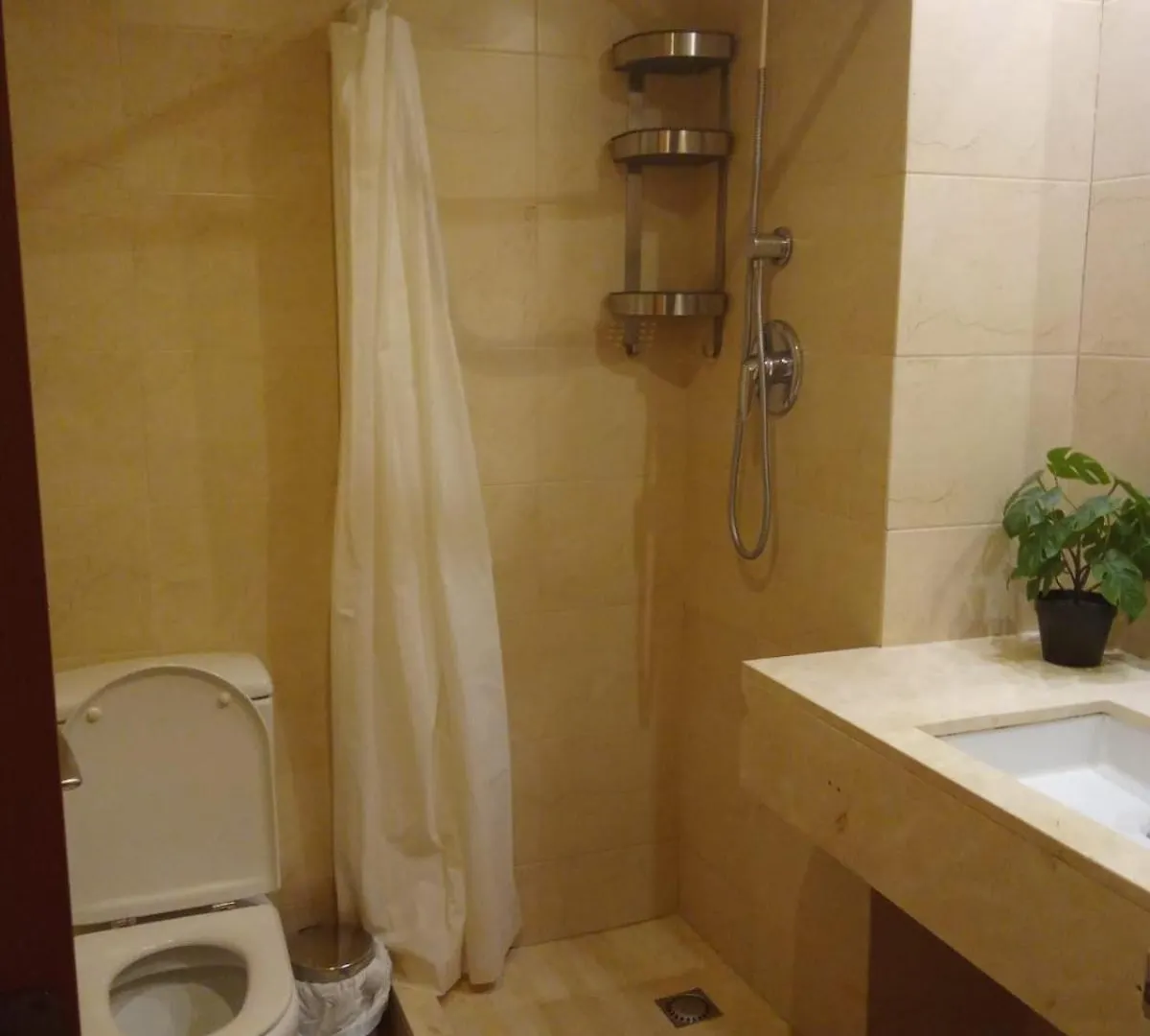 Private Rooms Near Las Ramblas Barcelona Hostel
